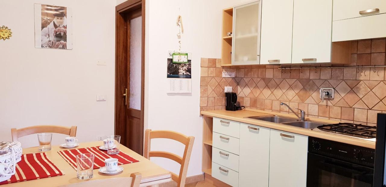 Pareja Apartments Орозеи Экстерьер фото